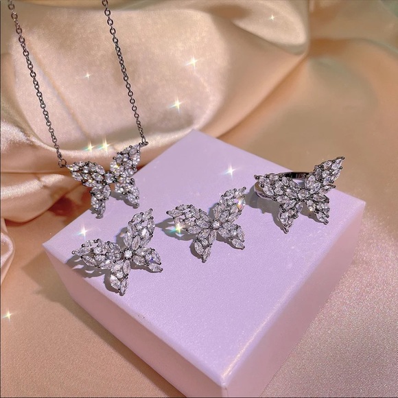 New Women’s Butterfly Earrings&Necklace and Adjustable Ring Diamond Set New - Picture 3 of 3